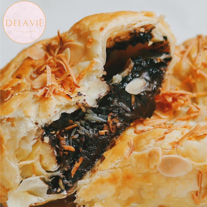 

Past Choco Cheese Banana Puff (Delavie Patisserie)