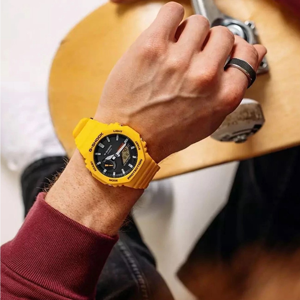 Jam Tangan Pria G-Shock Yellow GA-B2100C-9A