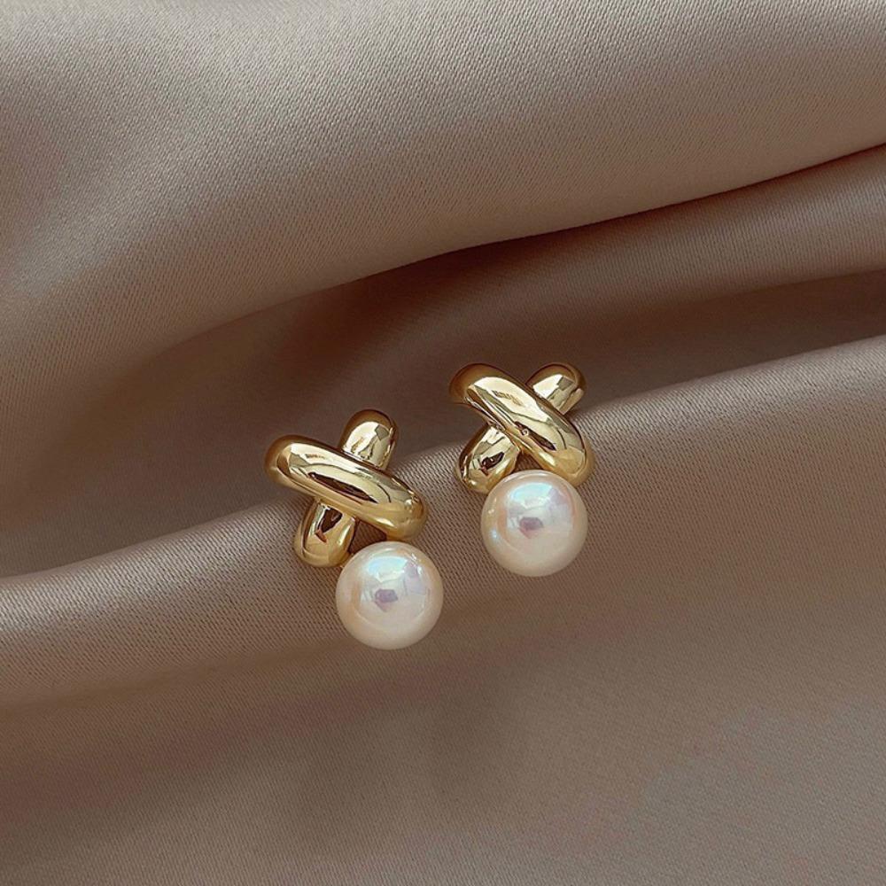 Mxbeauty Anting Wanita Trendi Temperamen Elegan Fashion Geometris Vintage Mutiara Ear Stud