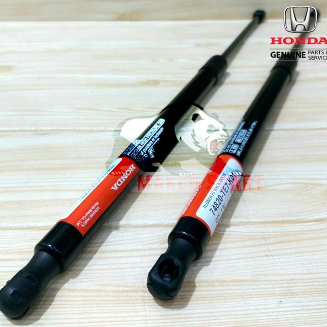 Shock Bagasi Belakang Mobilio