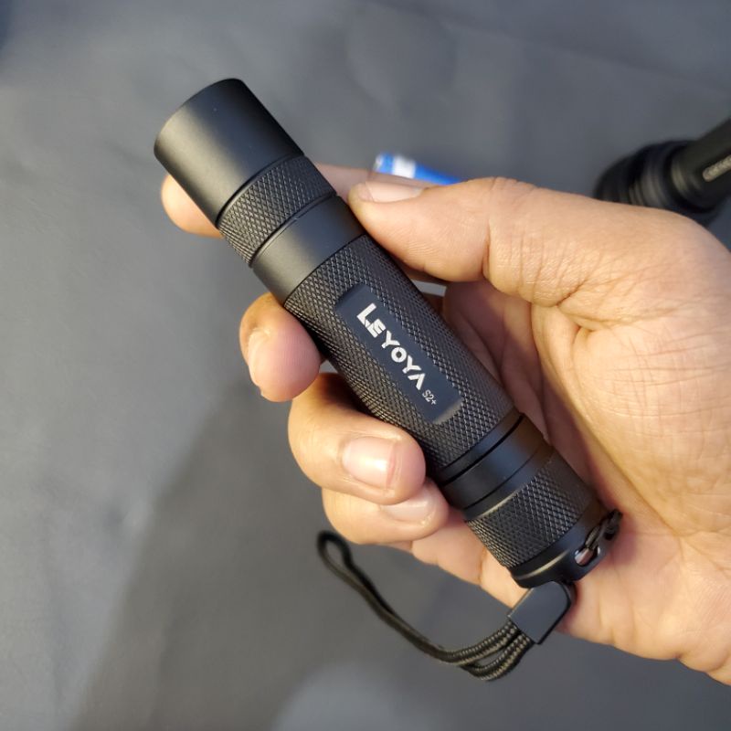 Leyoya S2+ Yinding bonus baterai senter mini thrower super terang