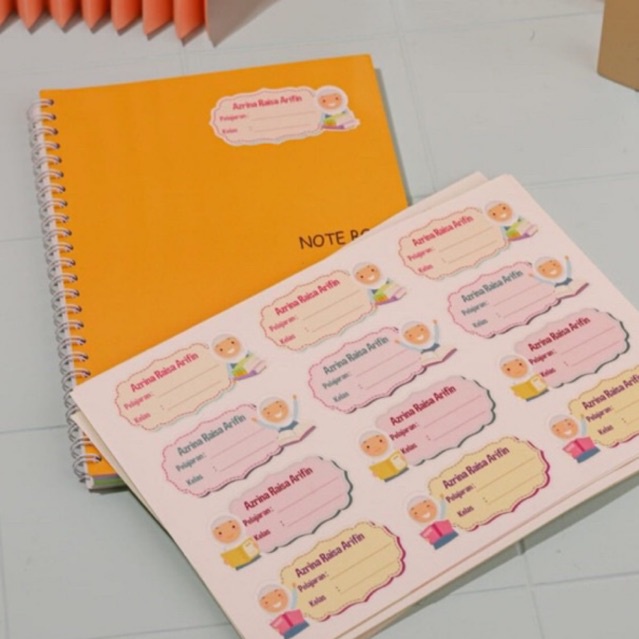 

Rad Stiker Label Buku (Part 1 = SB01-SB050) isi 48 pcs Custom Nama / Label Buku / Label Nama /