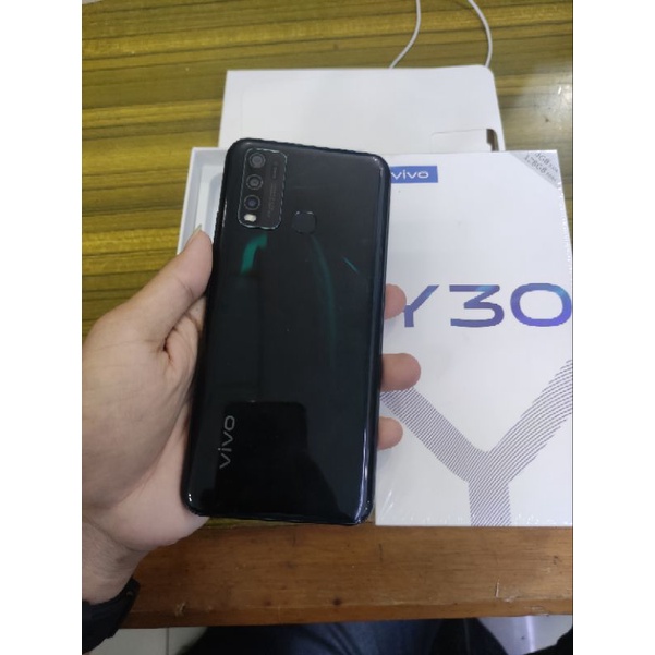 Vivo y30 ram 4/128 seken fullset