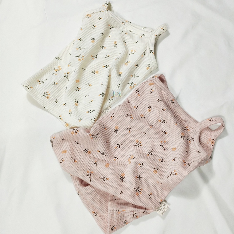 LNR Shop Kids Summer Setelan Baju dan Celana Pendek Peekaboo Korea Bayi Anak Perempuan Baju Santai Floral Ribbed Cami 1-5 Tahun Baju Santai Baju Tidur Musim Panas Bahan Halus Dingin Sling Waffle Suit Versi Korea