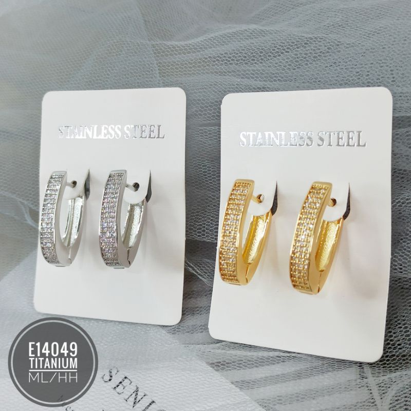 Anting Titanium jepit gold silver E14049
