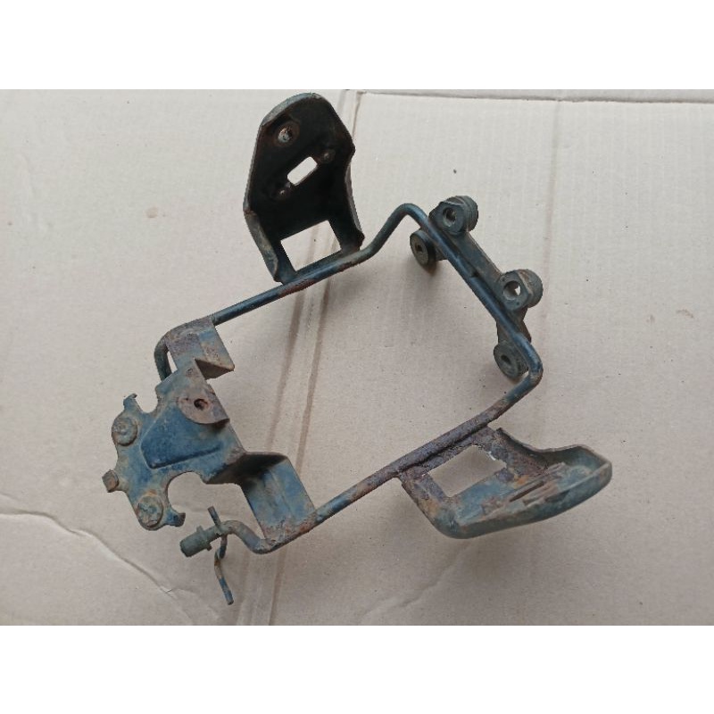 Breket lampu GL MAX BREKET LAMPU HONDA GL MAX
