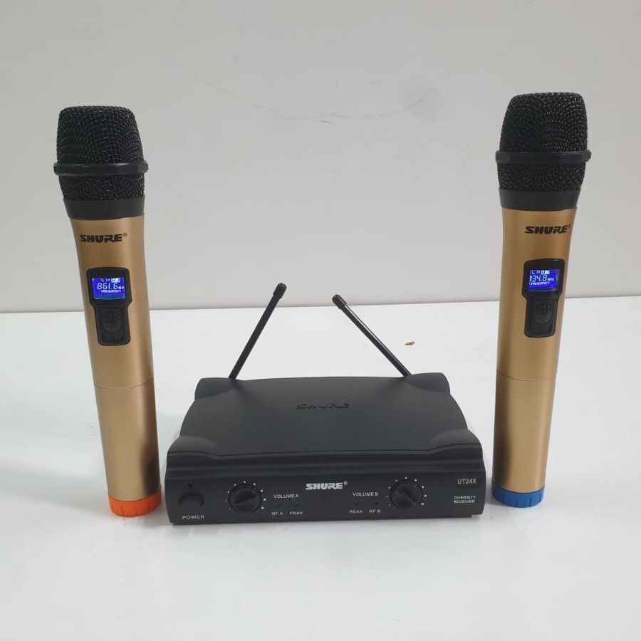 Mic Wireless Shure UT 24X Microphone Shure UT24X Handheld Pegang UHF