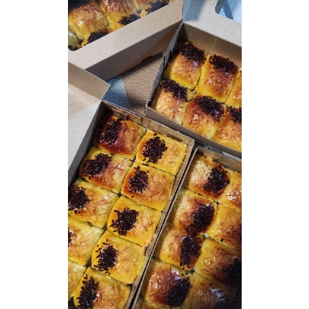 

Bolen Pisang Coklat Keju