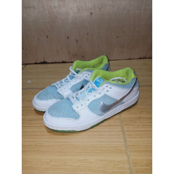 Sepatu Nike Dunk Low "FTC Lagoon Pulse"