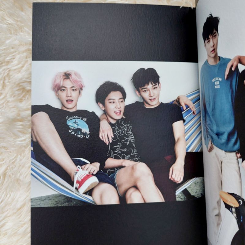 EXO SEASON GREETINGS 2016 SG 16 POSTCARD BOOK CHANYEOL BAEKHYUN SEHUN D.O. SUHO KAI XIUMIN CHEN LAY 