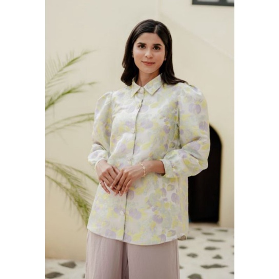 Benang Jarum Sense of serenity series viera shirt Lime