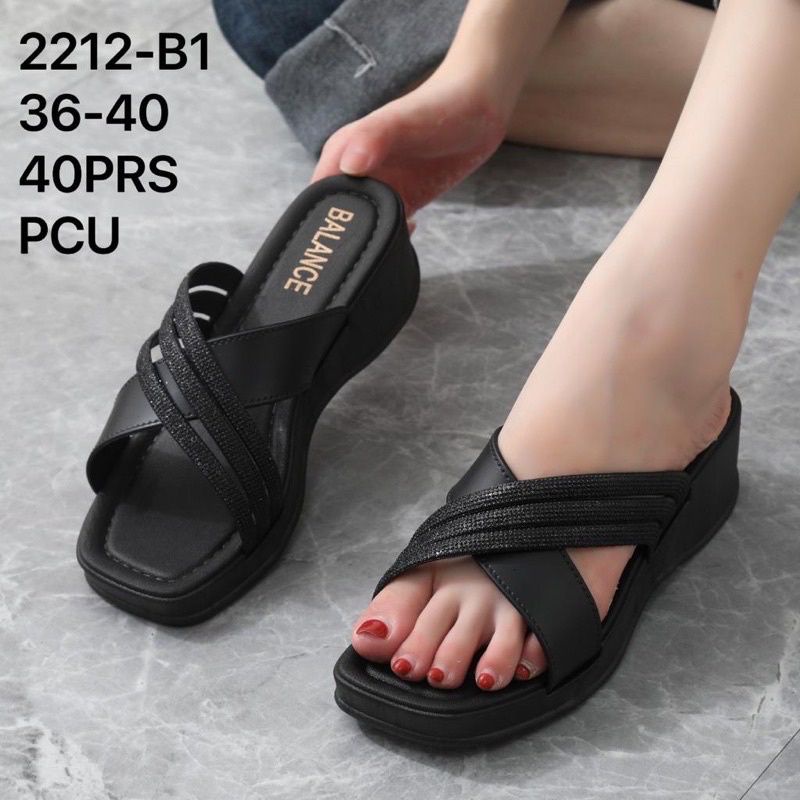 Sandal Jelly Karet Wanita Silang Gliter 2212 Sandal Weges Wanita Tali Silang Motif Gliter Sandal Wanita Weges Kekinian Sandal Cewek Terbaru Sandal Jelly Wanita Simpel