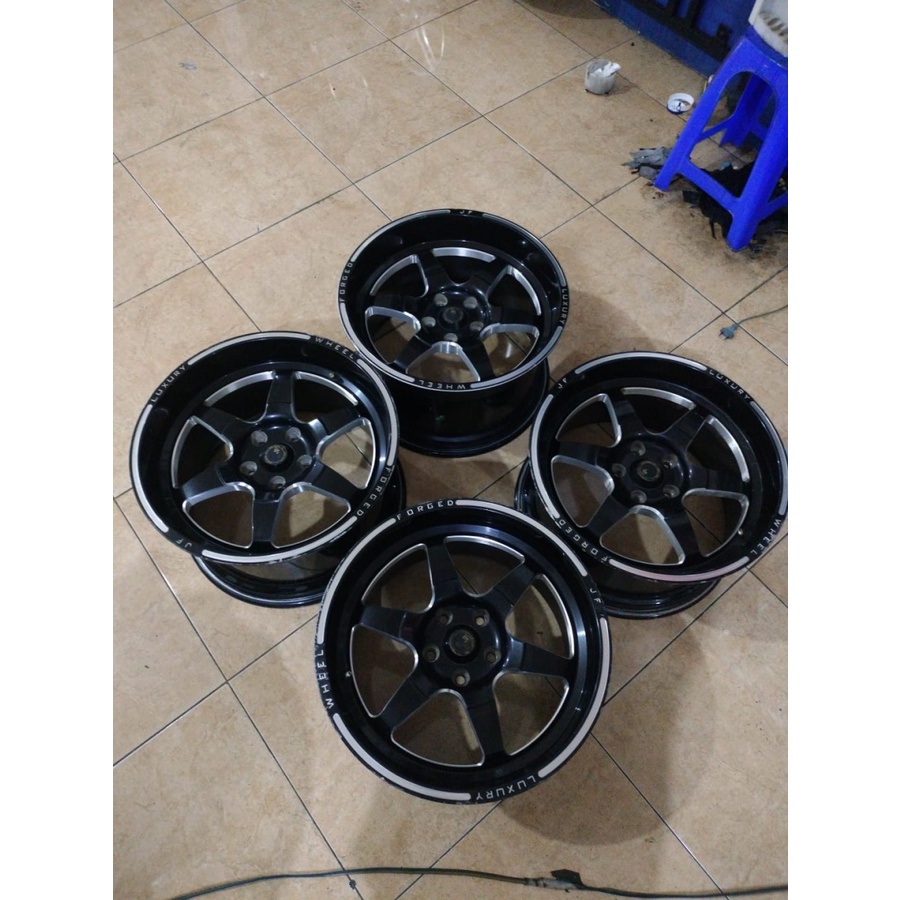 Velg Mobil Bekas Racing Ring 18 Baut 5 JF LUXURY R18X9,5-10,5 5X114,3 ET30