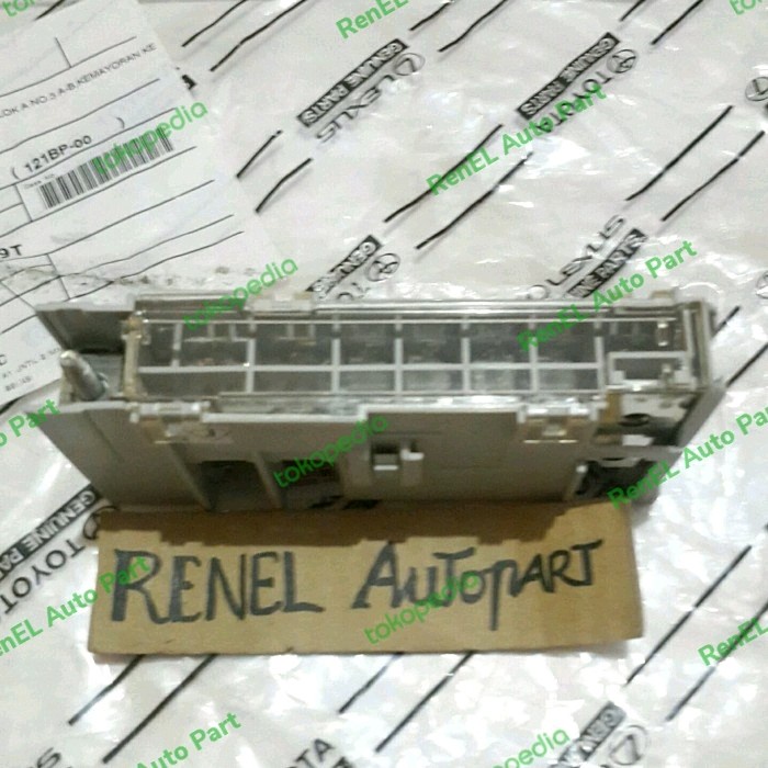 Sekring pusat/fuse box Toyota innova Hilux ORIGINAL