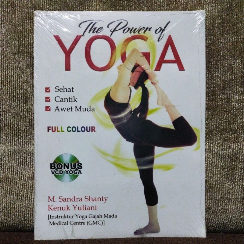 The power of yoga. full colour. bonus VCD yoga.   r6