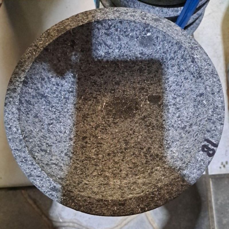 coet batu cobek  batu asli bubut  18cm