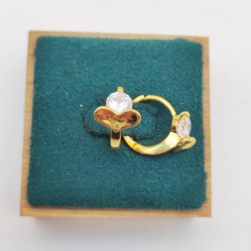 S925 Anting Berlian Hadiah Pacar Wanita Anting Berlapis Dengan Anting Cinta Emas Aksesoris Fashion