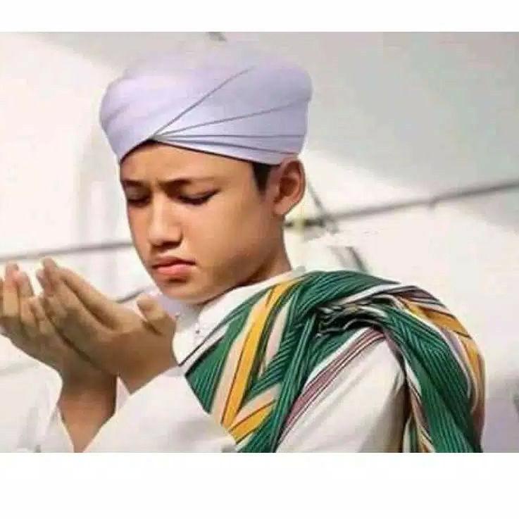 Peci Imamah Permanen Atau Sorban Imamah Terbaik Bahan Katun Panjang 3 Meter Tersedia 3 Warna Putih H