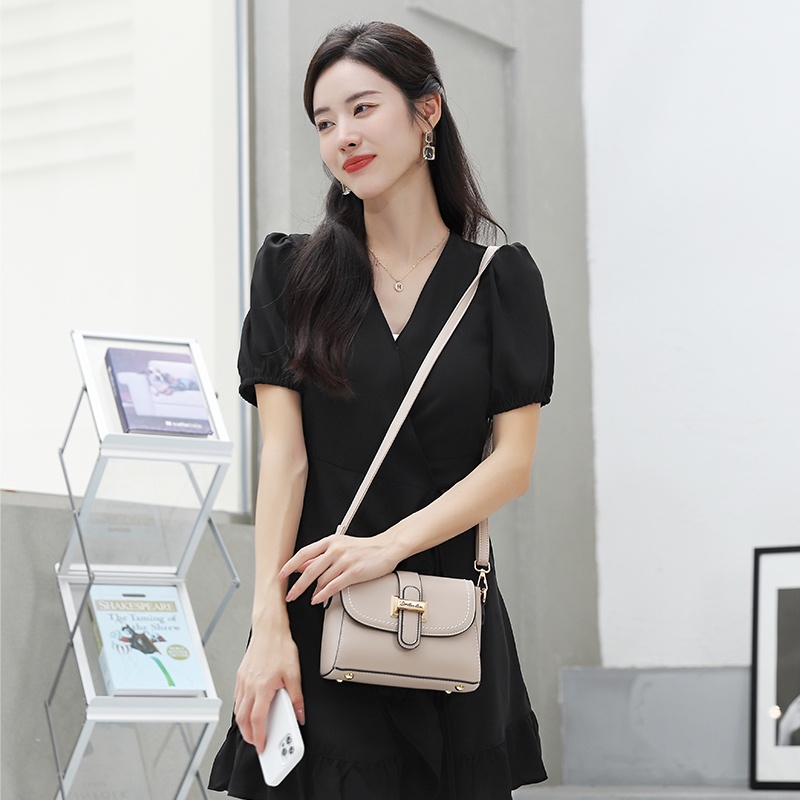 Bostanten Tas Selempang Wanita Sling Bag Fashion Shoulder Bag