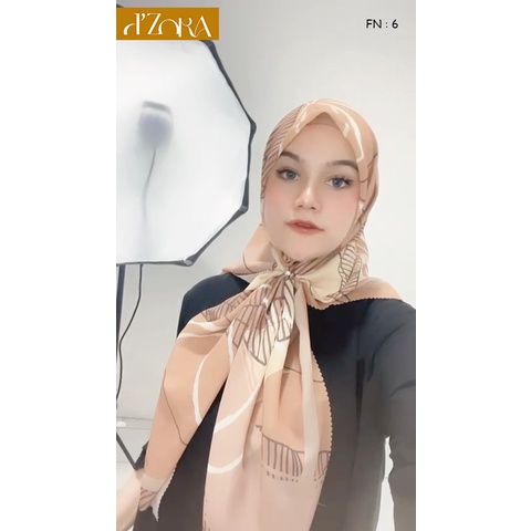 d'ZORA HIJAB KERUDUNG MOTIF SEGIEMPAT MOTIF