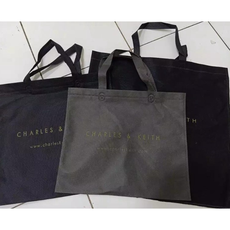 

DUSTBAG CK PENGGANTI SARUNG TAS - SHOPING BAG