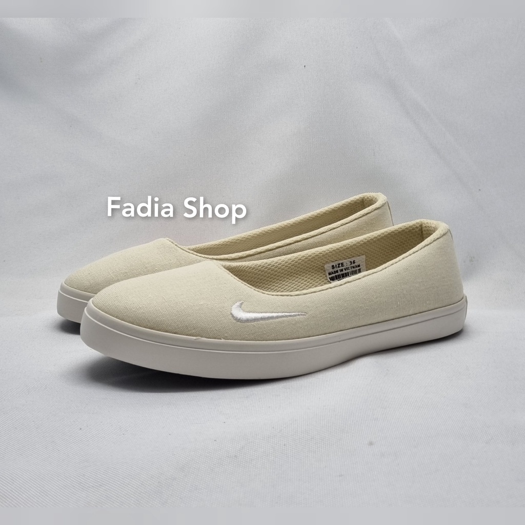 Sepatu wanita slip on BLT01.sepatu flat.sepatu hijabers.sepatu kerja.sepatu murah berkualitas.sepatu santai