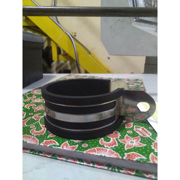 Klem Knalpot Racing ukuran 2.5 inch lebar 4cm untuk 2tak bahan stainless