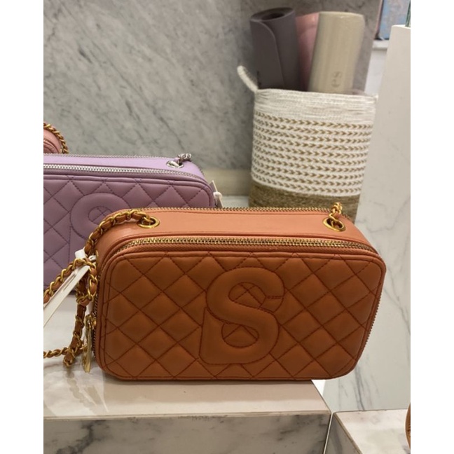 yura bag buttonscarves