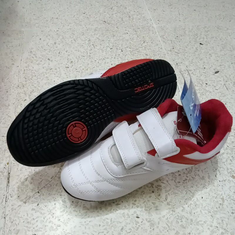 sepatu taekwondo