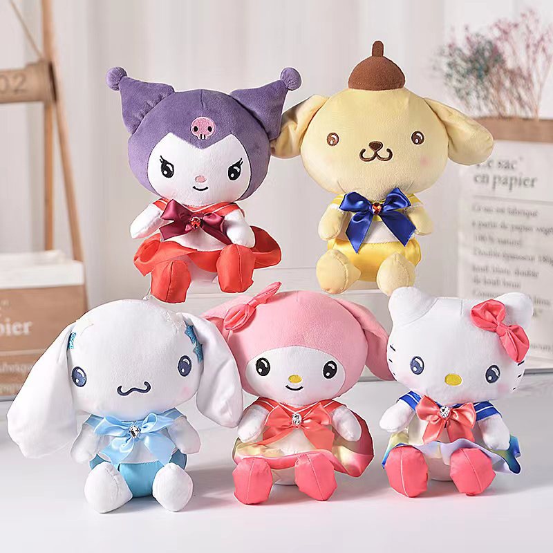 MAINAN BONEKA SANRIO MELODY CINNAMOROLL KUROMI HELLO KITTY POMPOMPURIN PURIN KOSTUM SERAGAM SEKOLAH