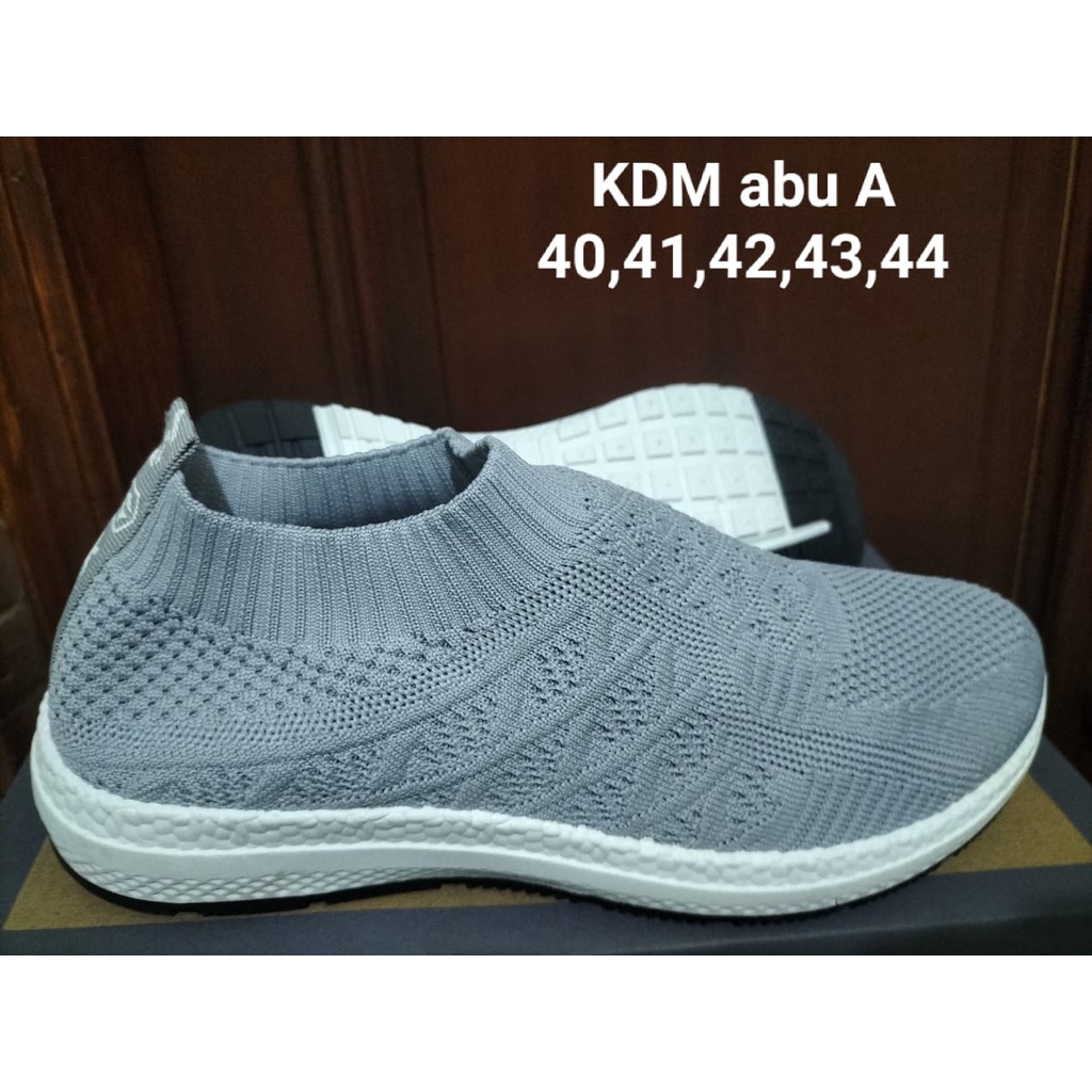 sepatu sneaker pria casual import KDM TERBARU