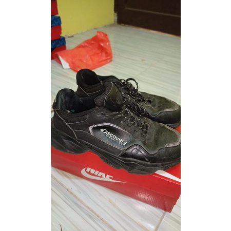 SEPATU OUTDOOR DISCOVERY BLACK SIZE 42 SECOND ORI