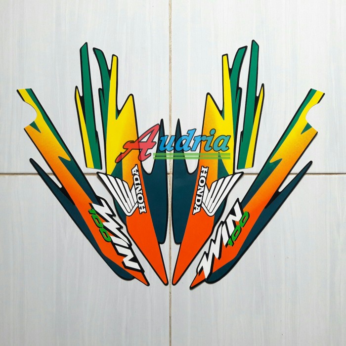 

TERLARIS | Striping Sticker Motor Honda Win 100 2001 Hijau