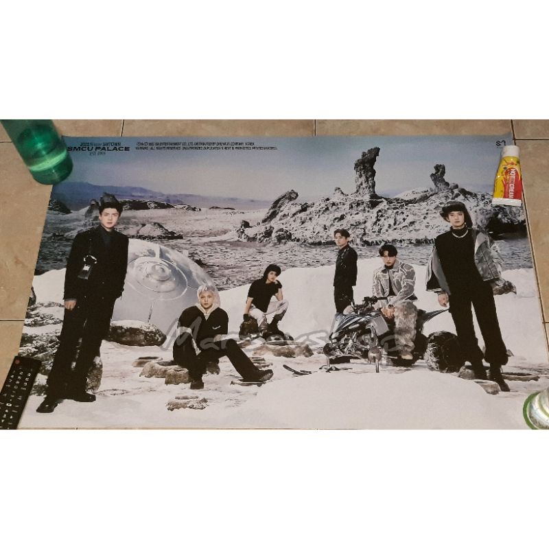 OFFICIAL POSTER EXO - Album 2022 Winter SMTOWN: SMCU Palace (Guest EXO Ver.)