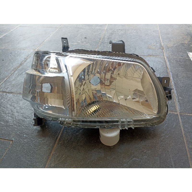 Headlamp Daihatsu grand max originaal