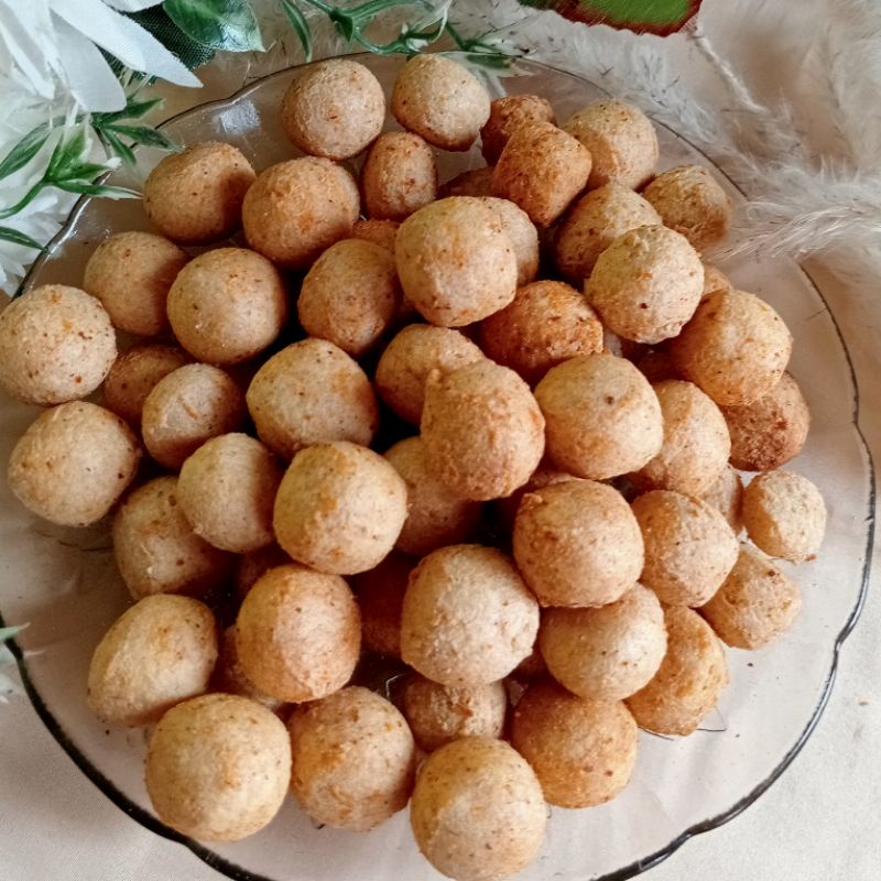 

TAHU BULAT/TAHU BULAT MINI/TAHU BULAT KERING/CEMILAN/MAKANAN RINGAN/RENYAH/PEDAS