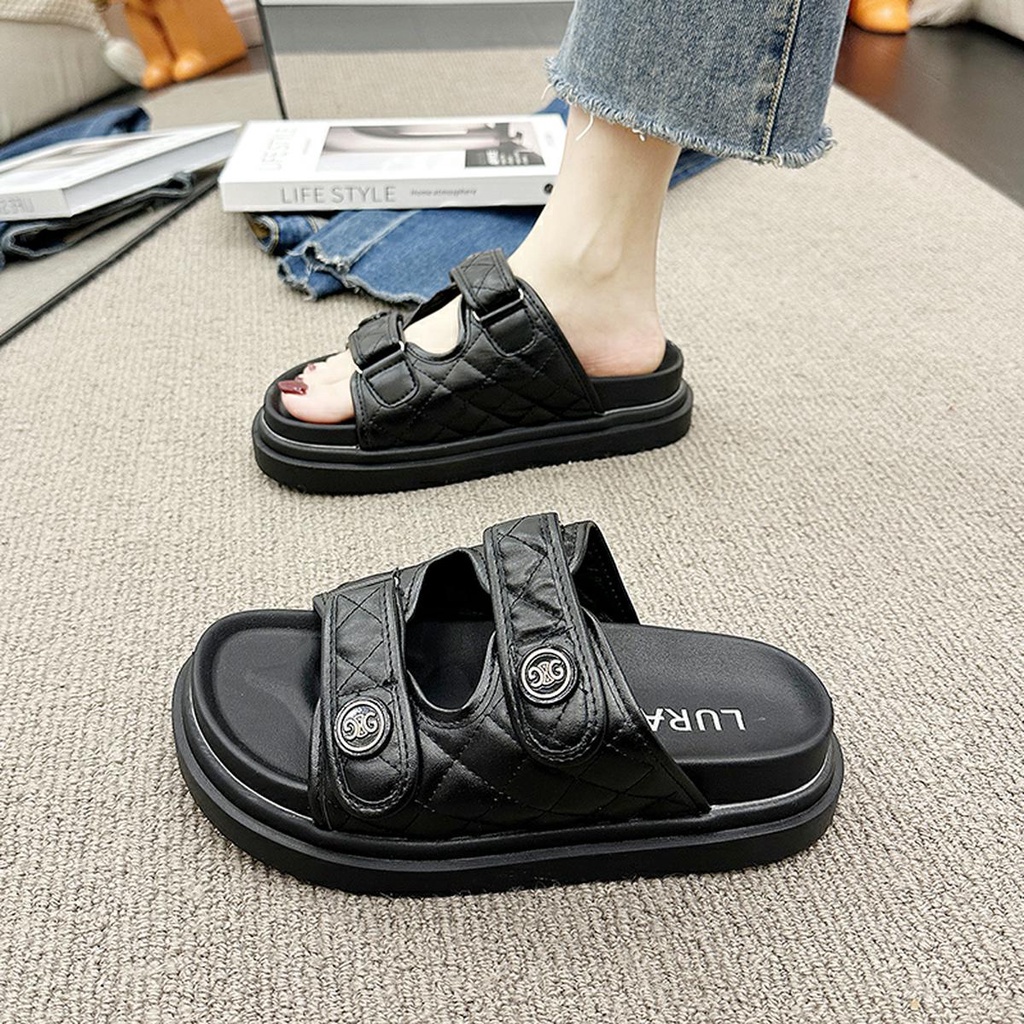 Sandal Slop Wanita Elegant Trendy Casual Premium Terbaru Sendal Slip On Cewek Kekinian Anti Slip Fashionable