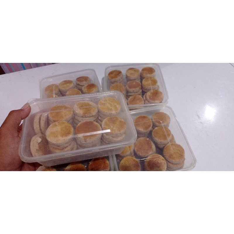 

KUE KACANG