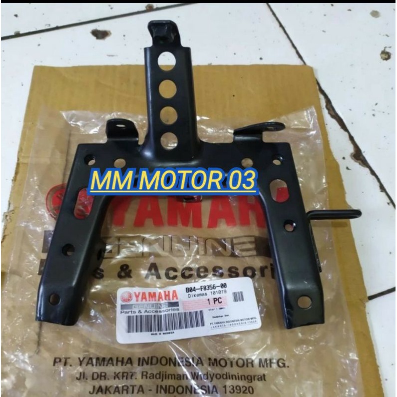 BREKET LAMPU DEPAN MT 25 YAMAHA ORIGINAL YGP