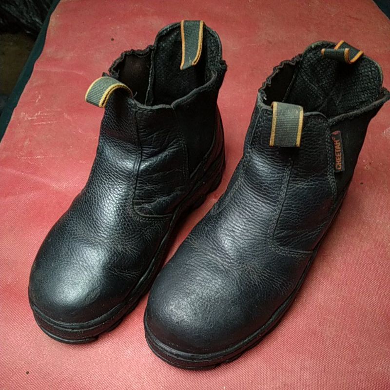Sepatu Pria Safety Cheetah Kent Kulit Asli Second