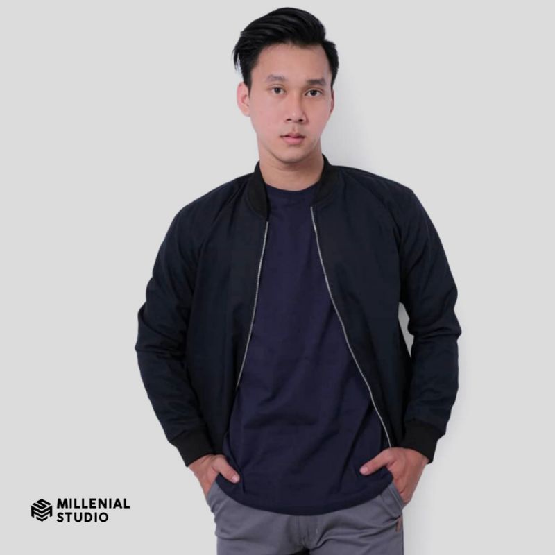 Jaket Pria Bomber Jaket Black Jaket Bomber Hitam Murah Bomber Polos Jaket Bomber Nyaman Tebal Pria