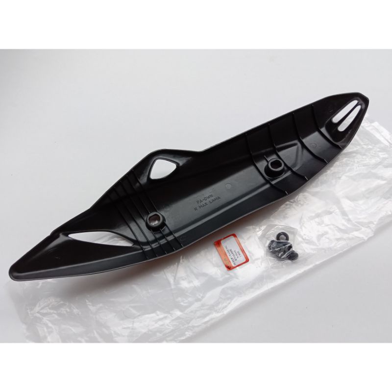 Pelindung Knalpot Yamaha Nmax Tahun 2015 2016 2017 2018 2019 Cover Tameng Tutup Knalpot