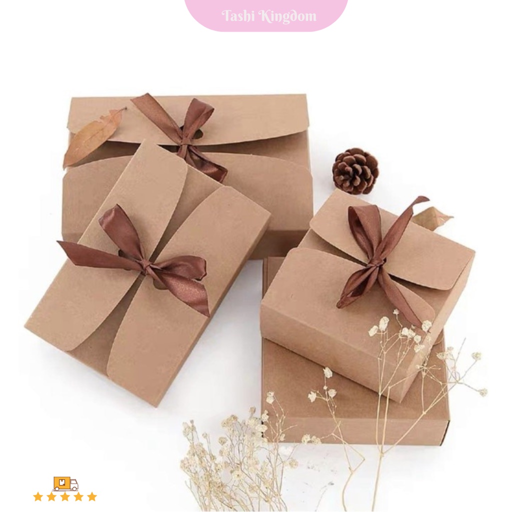 

Kotak Kado Pita L giftbox Hadiah Box Hampers kue paperbox kue