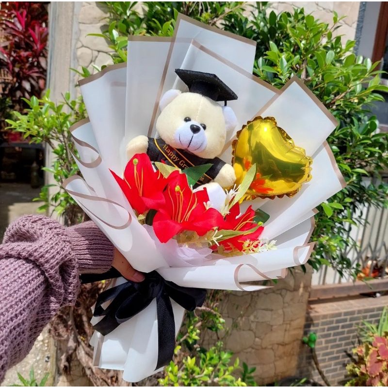 

[NEW] BUCKET BONEKA DAN BUNGA ARTIFICIAL/ BOUQUET