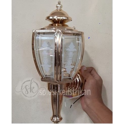 Lampu Dinding Klasik Gantung DELMAN Classic Gold Antik Mewah Premium Outdor Minimalis Tembok Teras Tiang Saka Rumah Hotel Wall Lamp Dekorasi Warna Emas Chrome Anti Karat