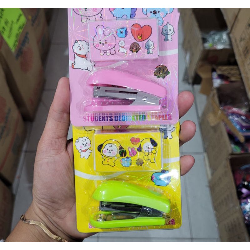 

Alat Tulis BT21 Peralatan Sekolah Stationary Staples Karakter Lucu