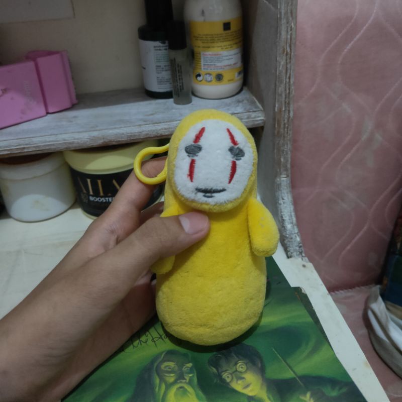 Jual Gantungan Kunci Kaonashi Film Anime Spirited Away Bekas Preloved