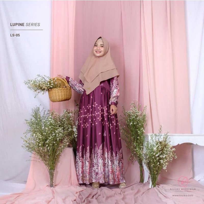 LUPINE SERIES KICIKS MUSLIMAH WARNA MAGENTA L