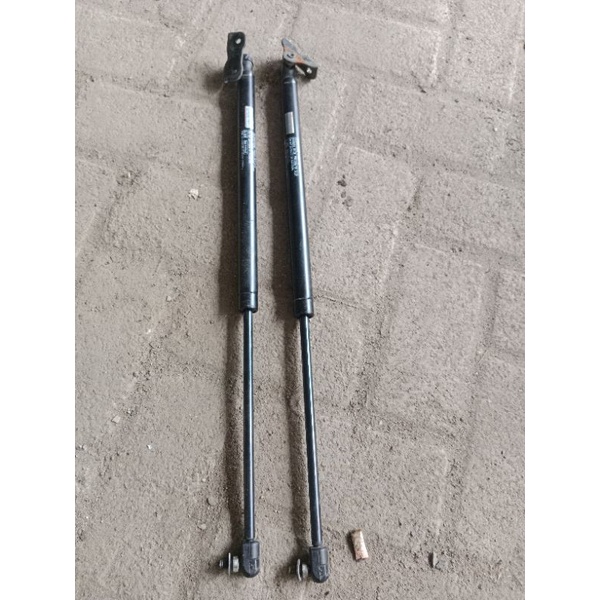 hidrolis pintu bagasi honda mobilio