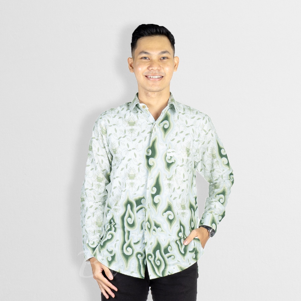 BATIK TRUSMI Kemeja Batik Atasan Pria Lengan Panjang Motif Mega Mendung Hijau